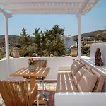 Papafragas Studios Pachaina