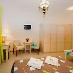 Papafragas Studios * Pachaina