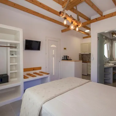 Papafragas Apartment *