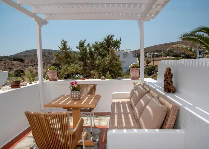 Papafragas Studios Pachaina