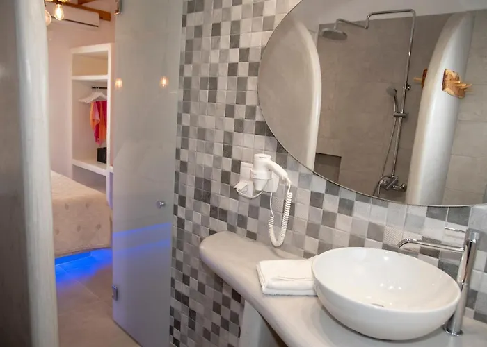 Papafragas Studios *