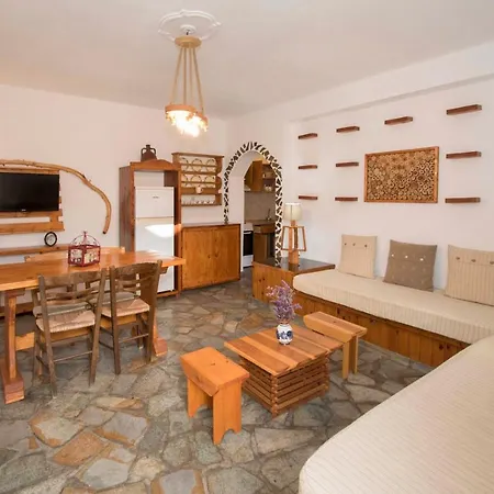 Papafragas Studios * Пачаина