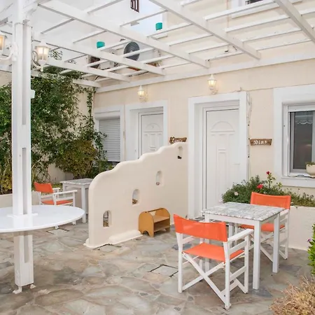 Papafragas Apartman *